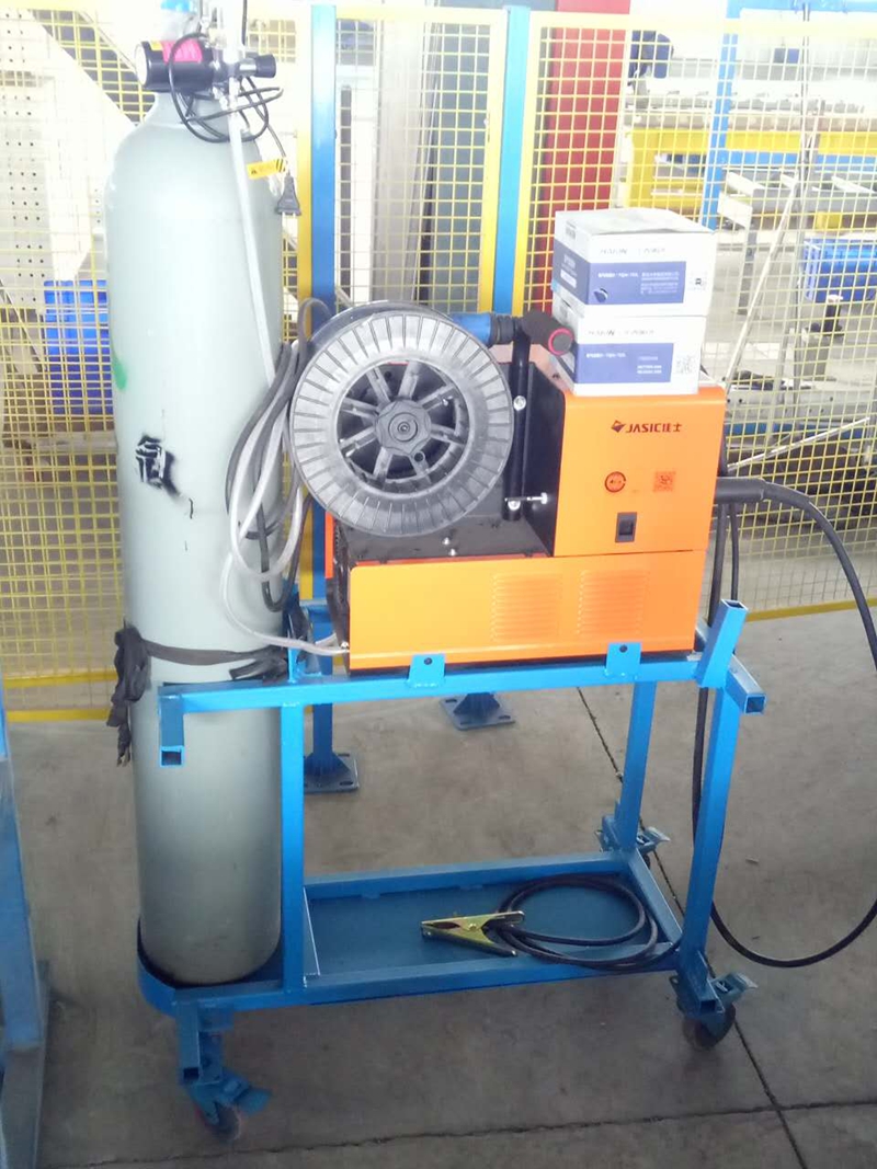 OTC二氧化碳保护焊机500A.jpg